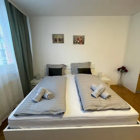 - Grey * Ljubljana